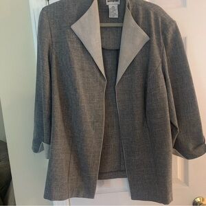 18W 18 Wide thin fabric cuff and Elbows wear everyday blazer